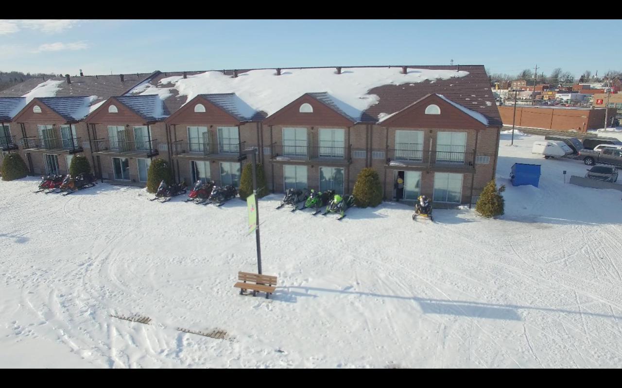 Waterfront Inn New Liskeard Exterior foto